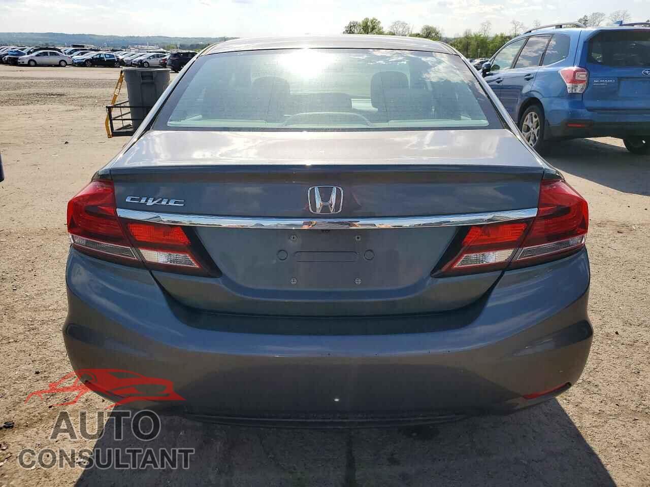 HONDA CIVIC 2013 - 2HGFB2F55DH594851
