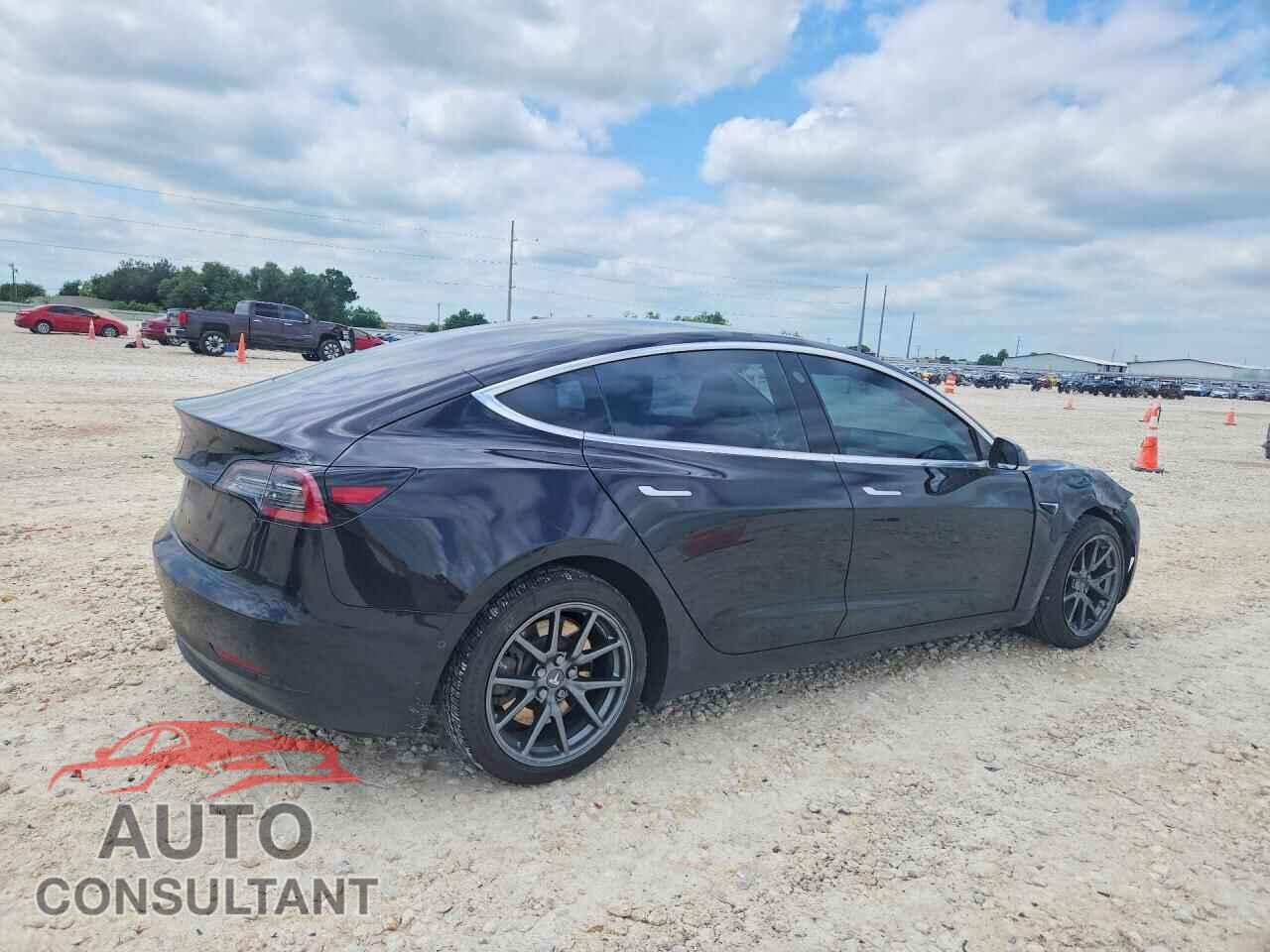 TESLA MODEL 3 2018 - 5YJ3E1EA6JF152681