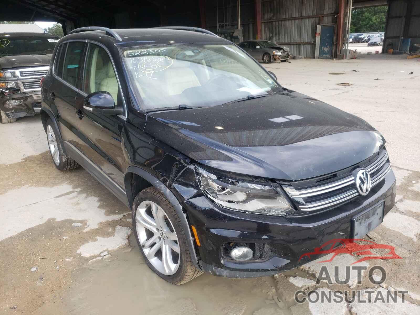 VOLKSWAGEN TIGUAN 2016 - WVGAV7AX4GW522305