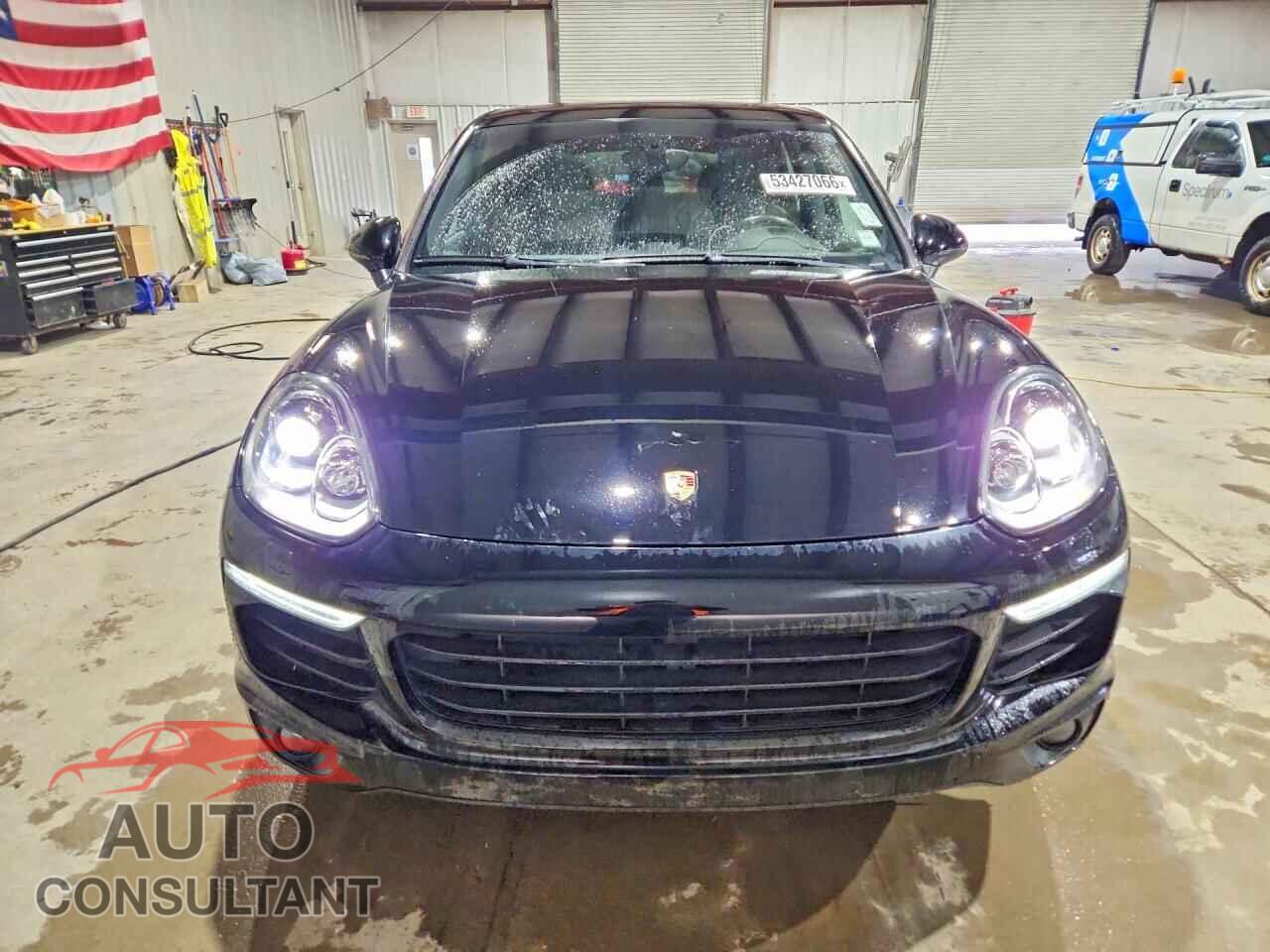 PORSCHE CAYENNE 2017 - WP1AA2A27HKA81638