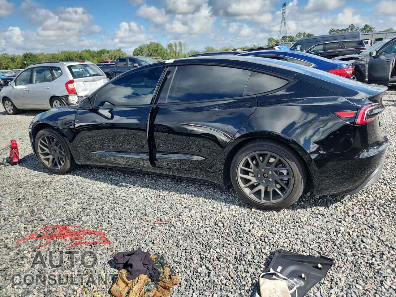 TESLA MODEL 3 2024 - 5YJ3E1EA7RF833234