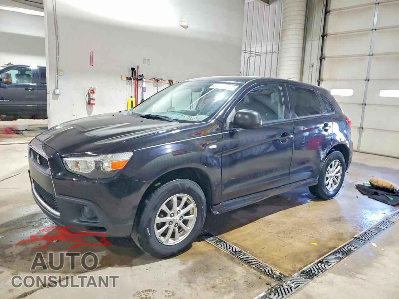 MITSUBISHI OUTLANDER 2012 - JA4AP3AU8CZ009980