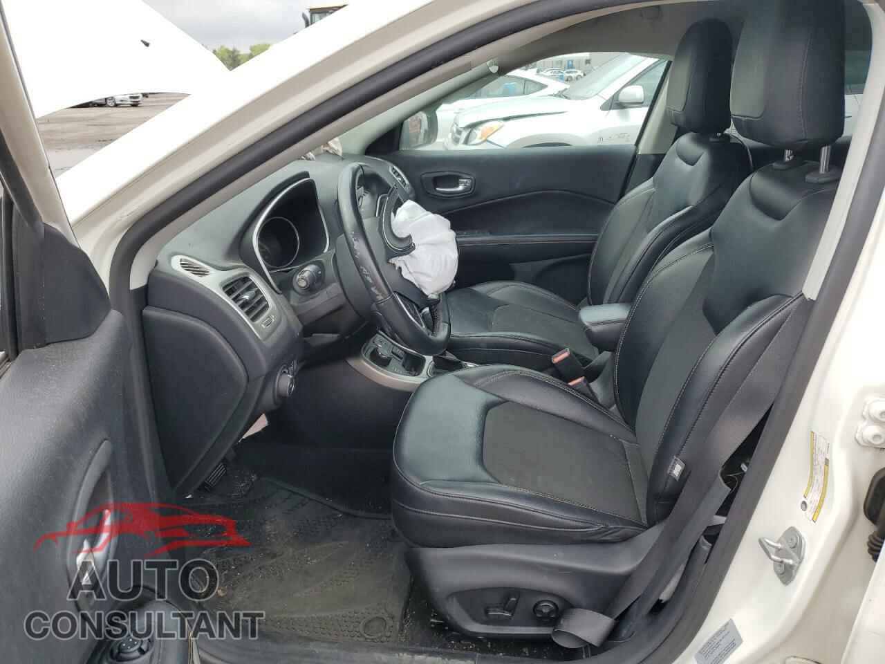 JEEP COMPASS 2017 - 3C4NJDBB2HT646616