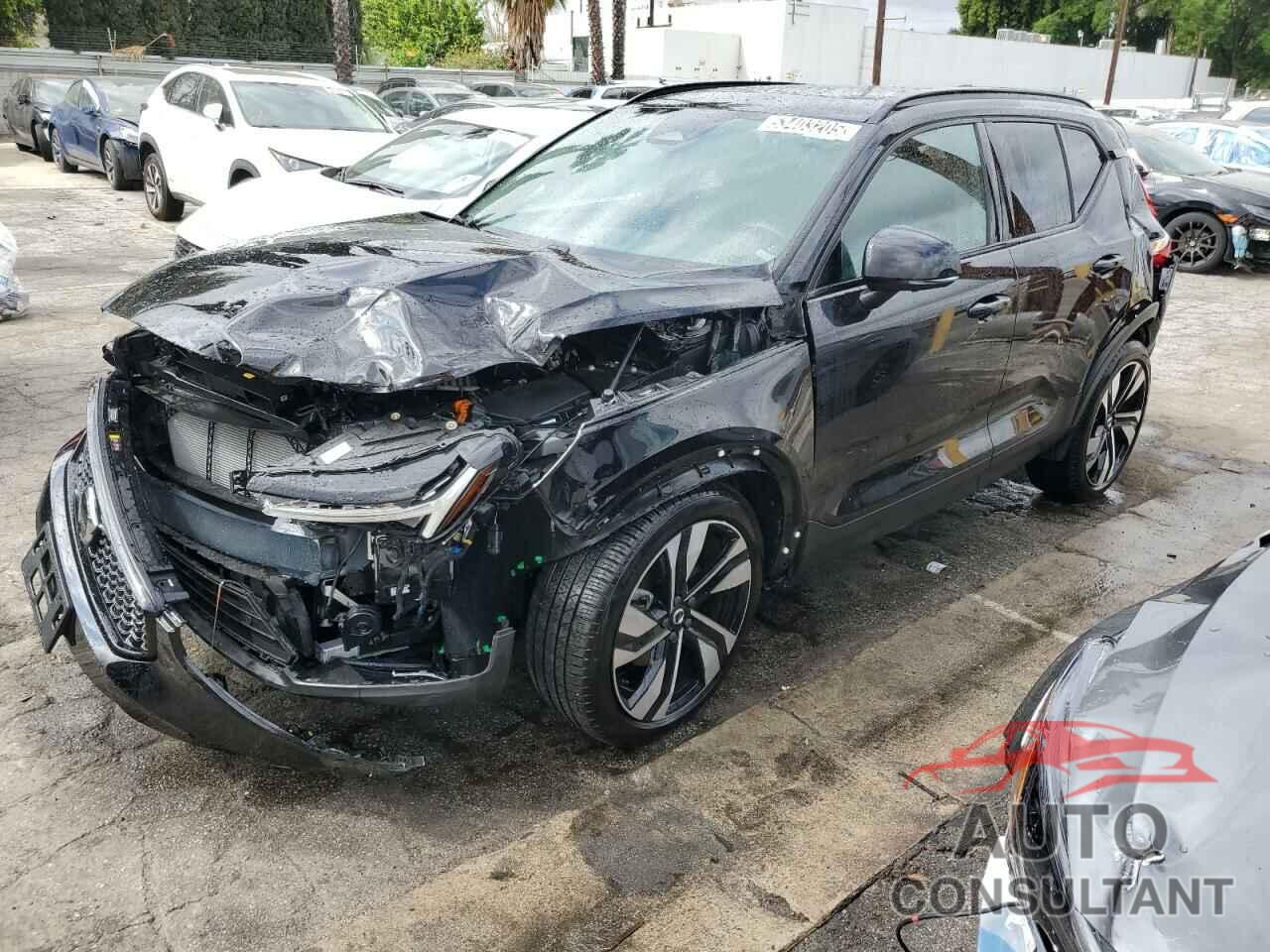 VOLVO XC40 PLUS 2025 - YV4L12UC8S2523037
