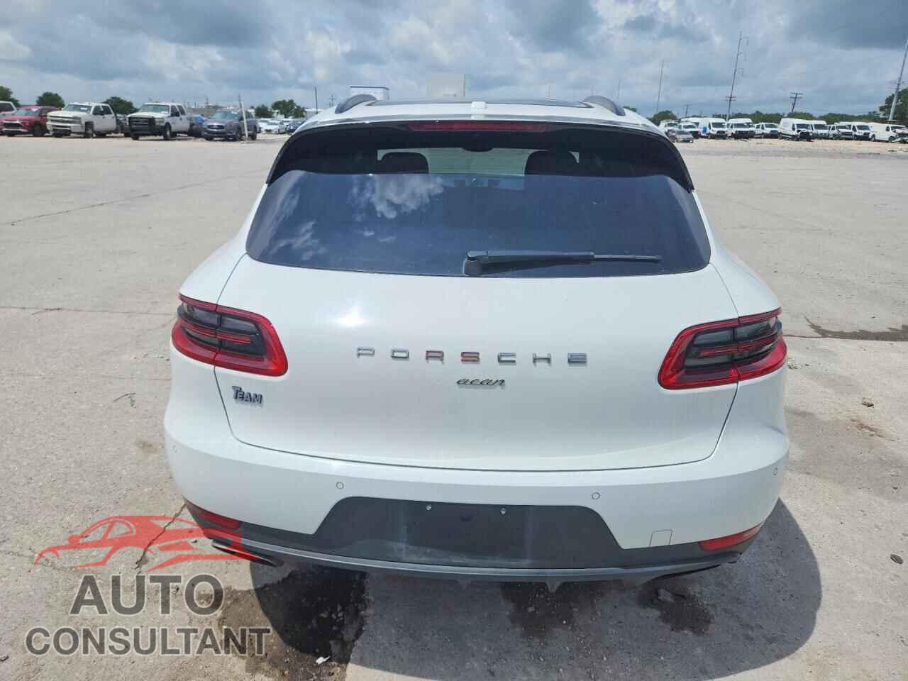 PORSCHE MACAN 2017 - WP1AA2A52HLB08975