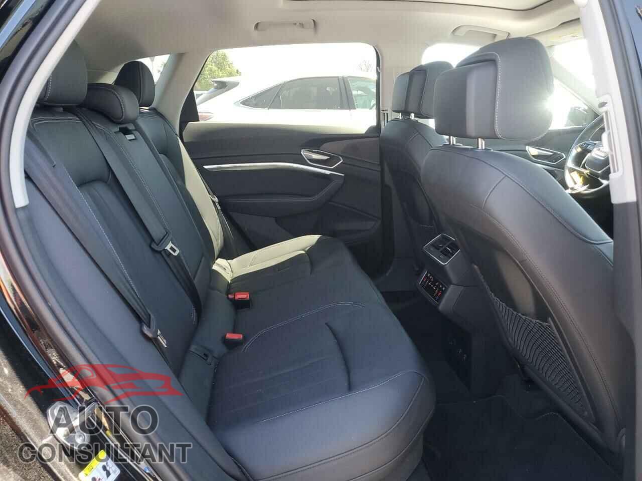 AUDI E-TRON 2021 - WA1AAAGEXMB040499