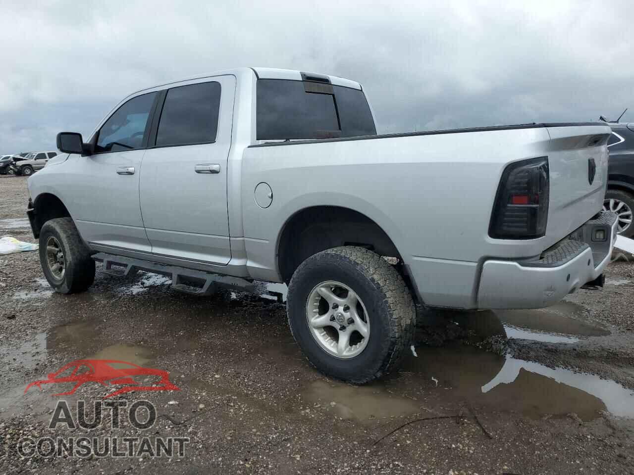 DODGE RAM 1500 2012 - 1C6RD7MT5CS123785
