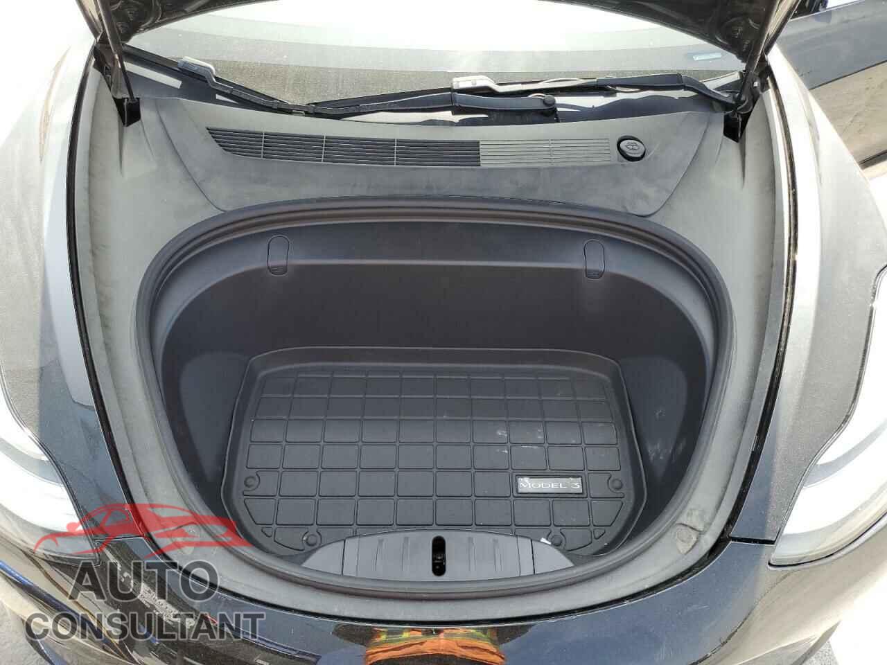 TESLA MODEL 3 2018 - 5YJ3E1EA6JF176429