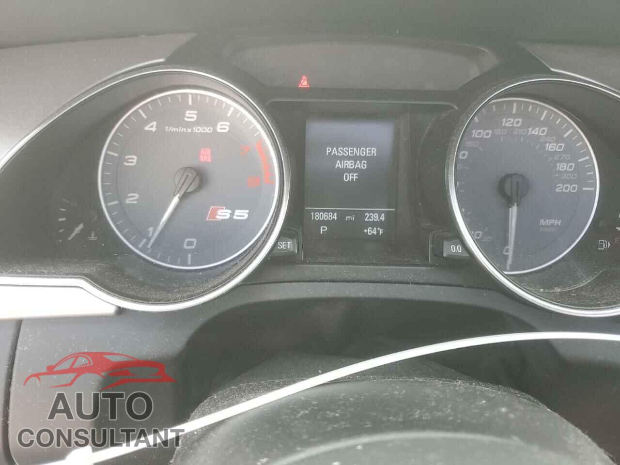 AUDI S5/RS5 2011 - WAUCVAFR3BA016472
