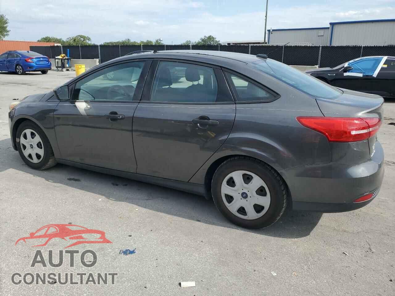 FORD FOCUS 2015 - 1FADP3E28FL239088