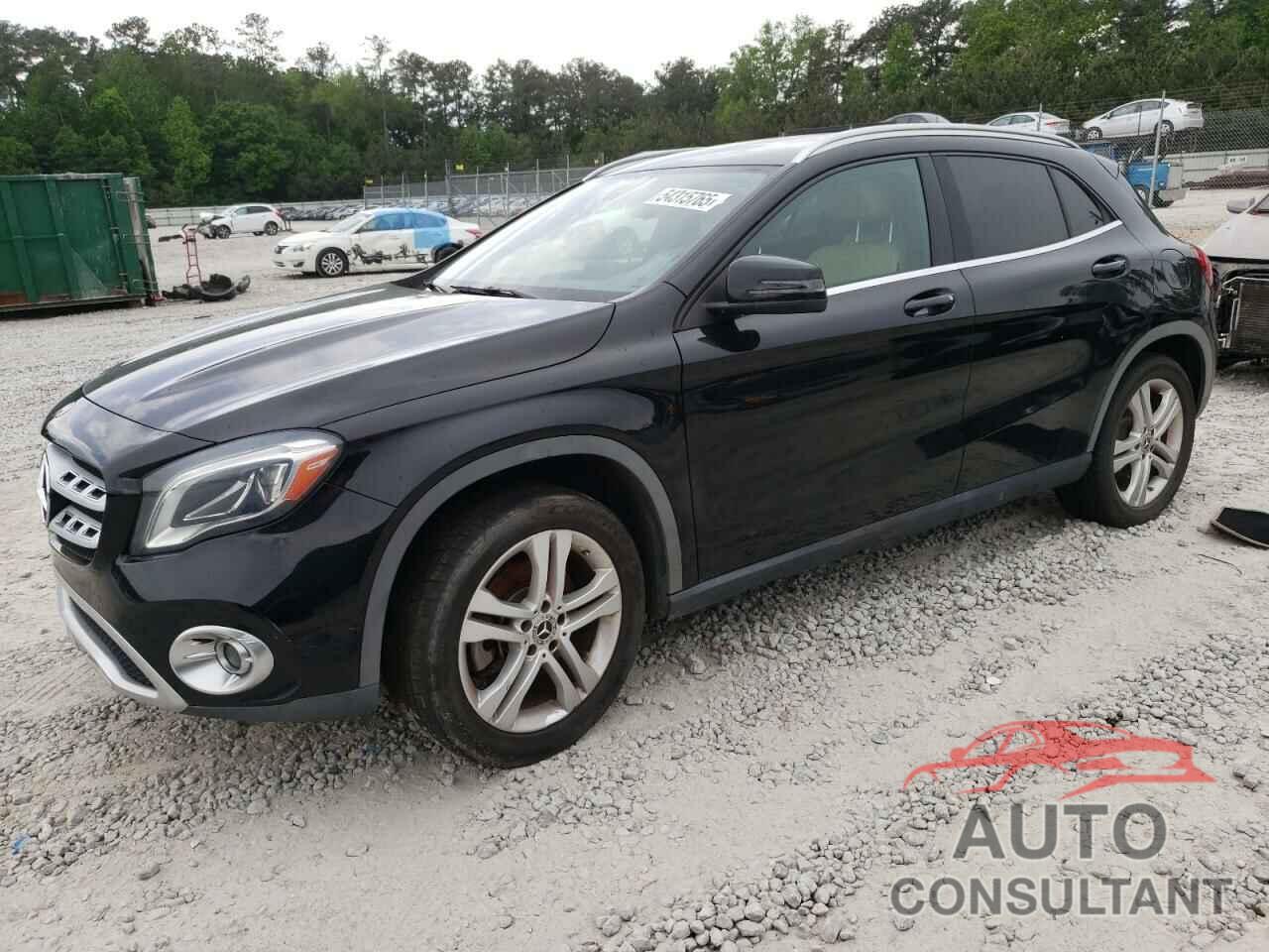 MERCEDES-BENZ GLA-CLASS 2019 - WDCTG4EB8KJ553349