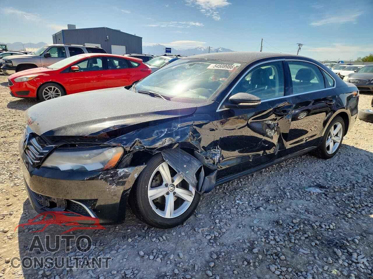 VOLKSWAGEN PASSAT 2012 - 1VWBP7A37CC044227