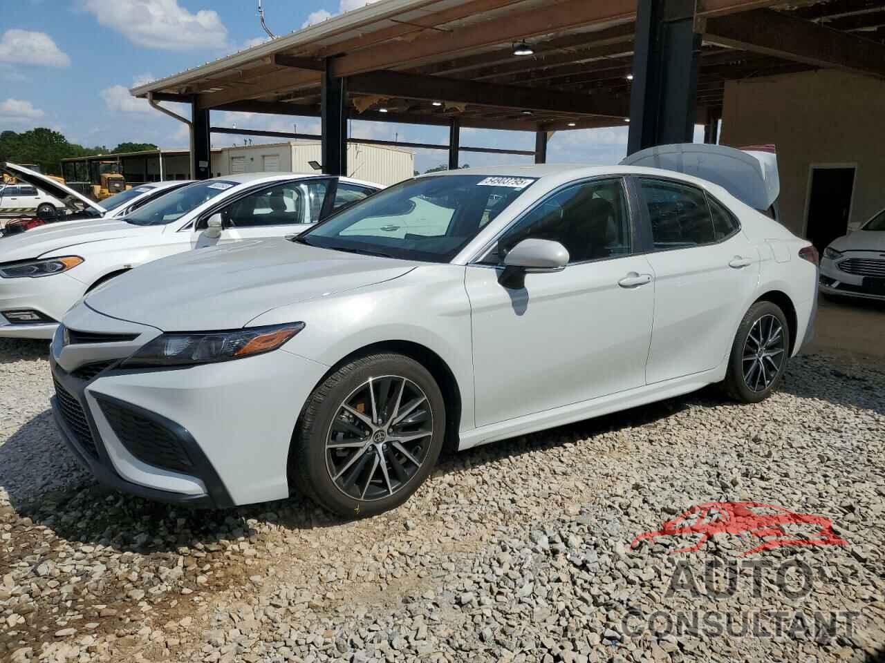 TOYOTA CAMRY 2024 - 4T1G11AK8RU208159