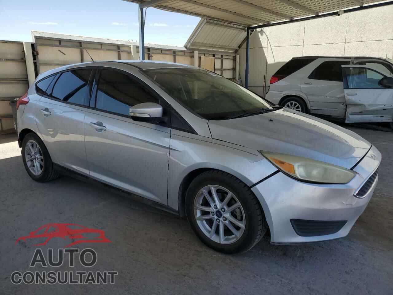 FORD FOCUS 2015 - 1FADP3K23FL270768