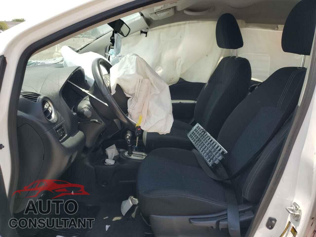 NISSAN VERSA 2019 - 3N1CE2CP5KL366239