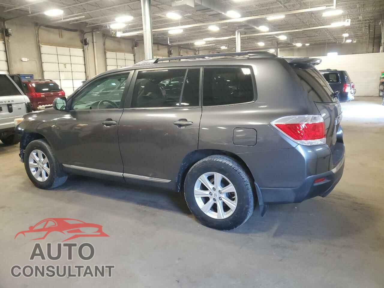TOYOTA HIGHLANDER 2011 - 5TDBK3EH5BS065297