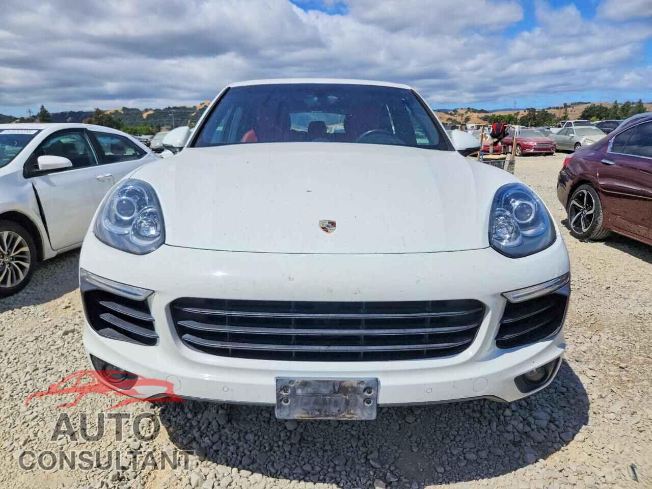 PORSCHE CAYENNE 2017 - WP1AB2A25HLA52601
