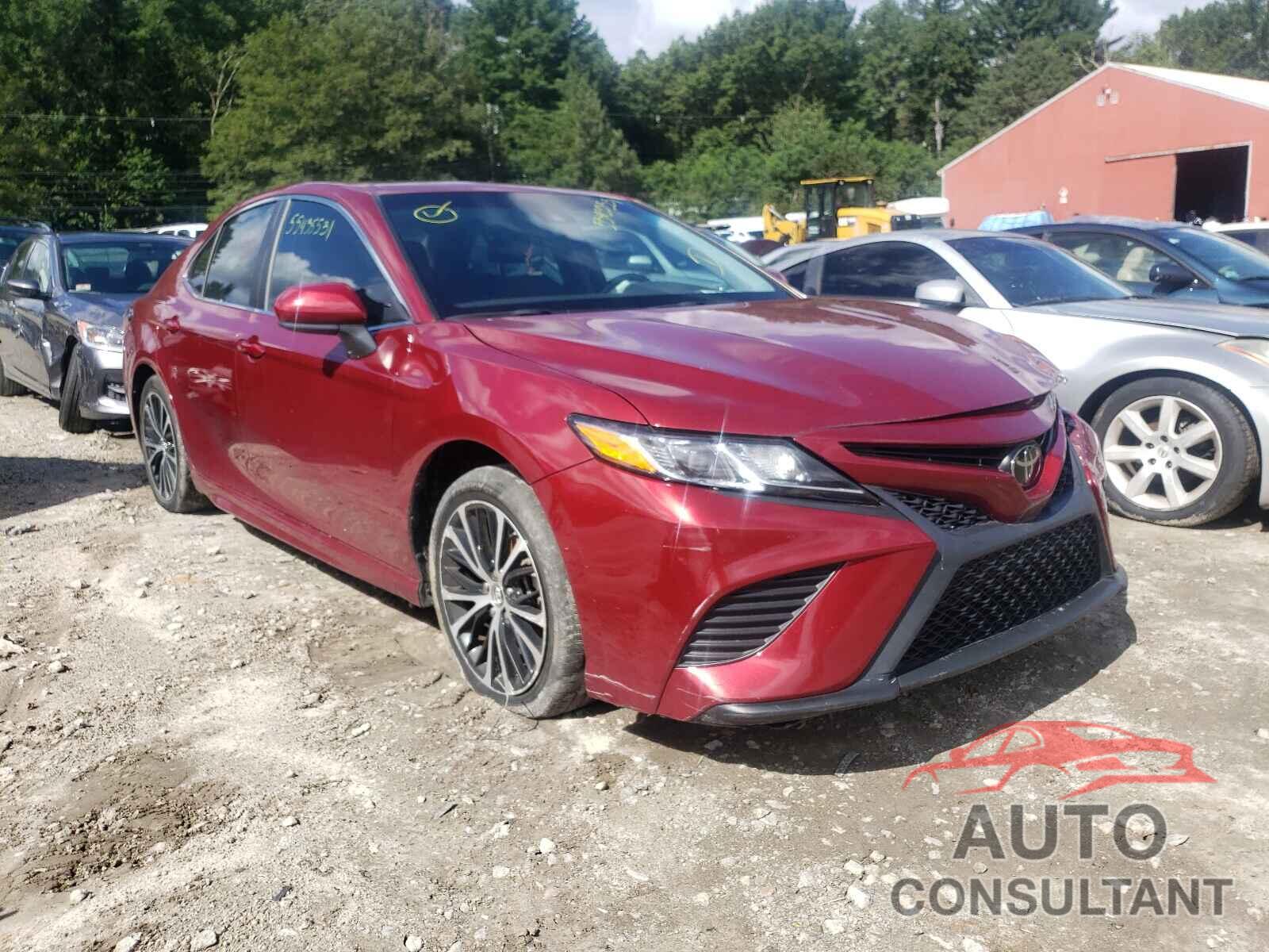 TOYOTA CAMRY 2018 - 4T1B11HK2JU600672