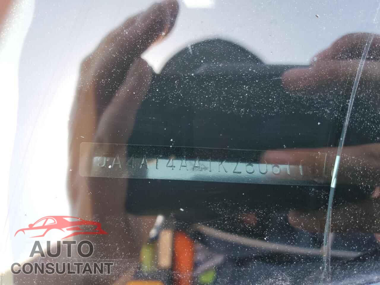 MITSUBISHI ECLIPSE 2019 - JA4AT4AA1KZ606118