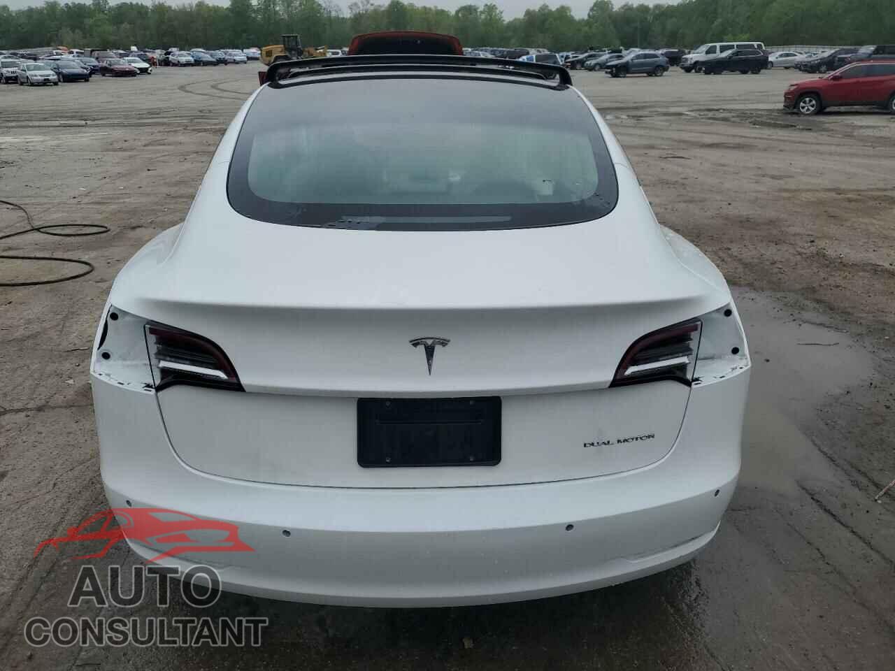 TESLA MODEL 3 2022 - 5YJ3E1EB4NF155108