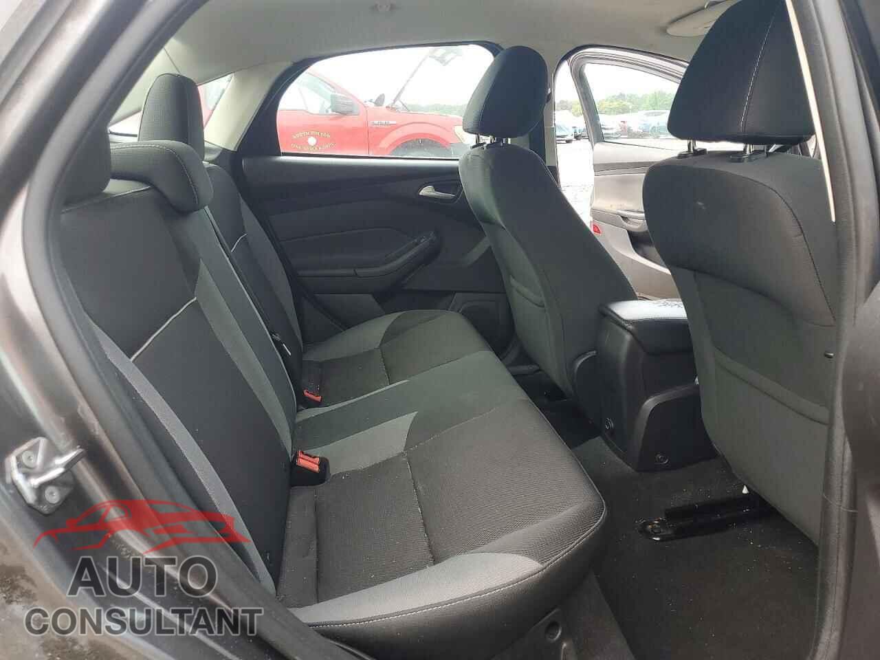 FORD FOCUS 2014 - 1FADP3F21EL446855