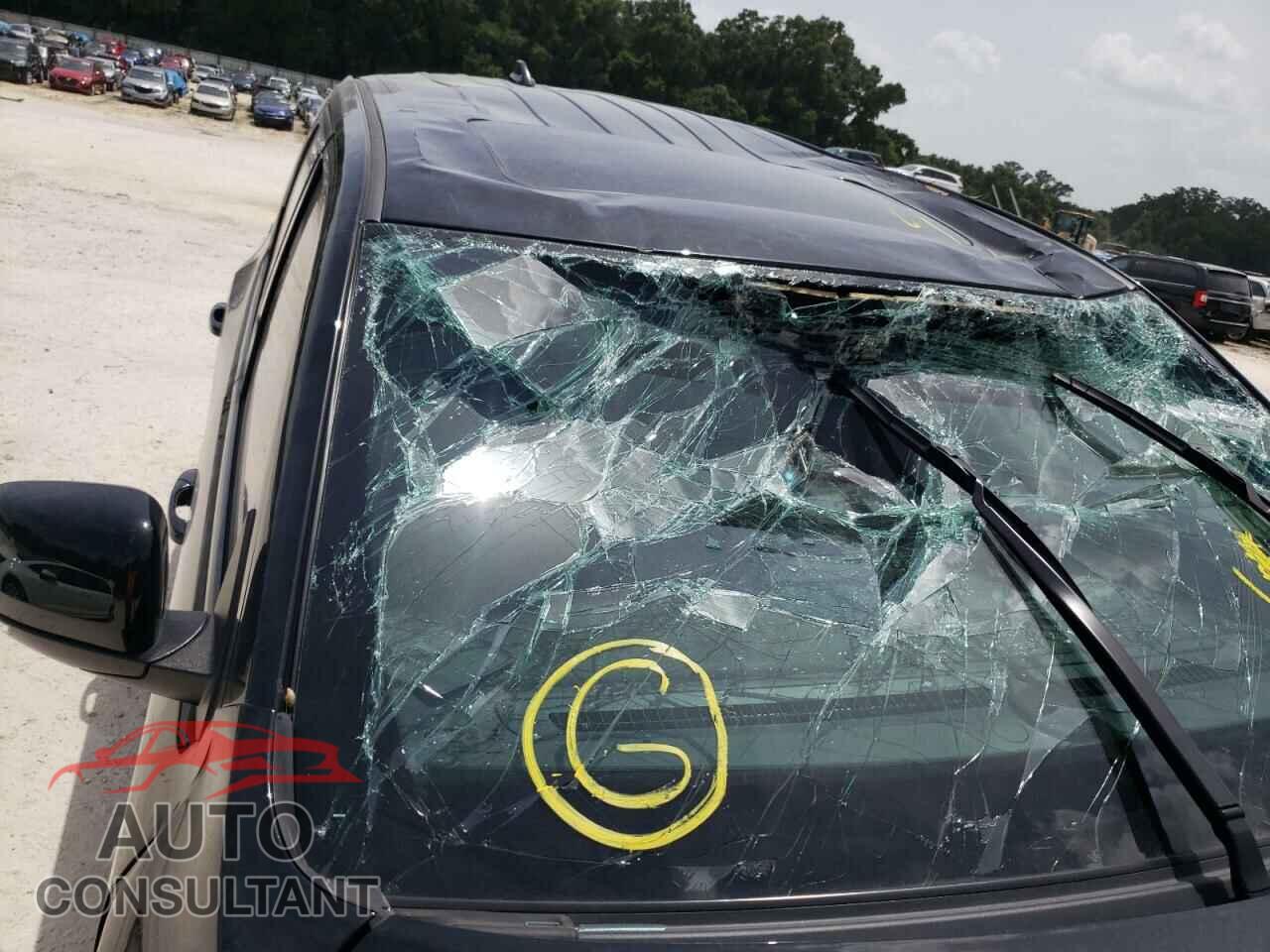 DODGE DURANGO 2018 - 1C4SDHCT1JC213105