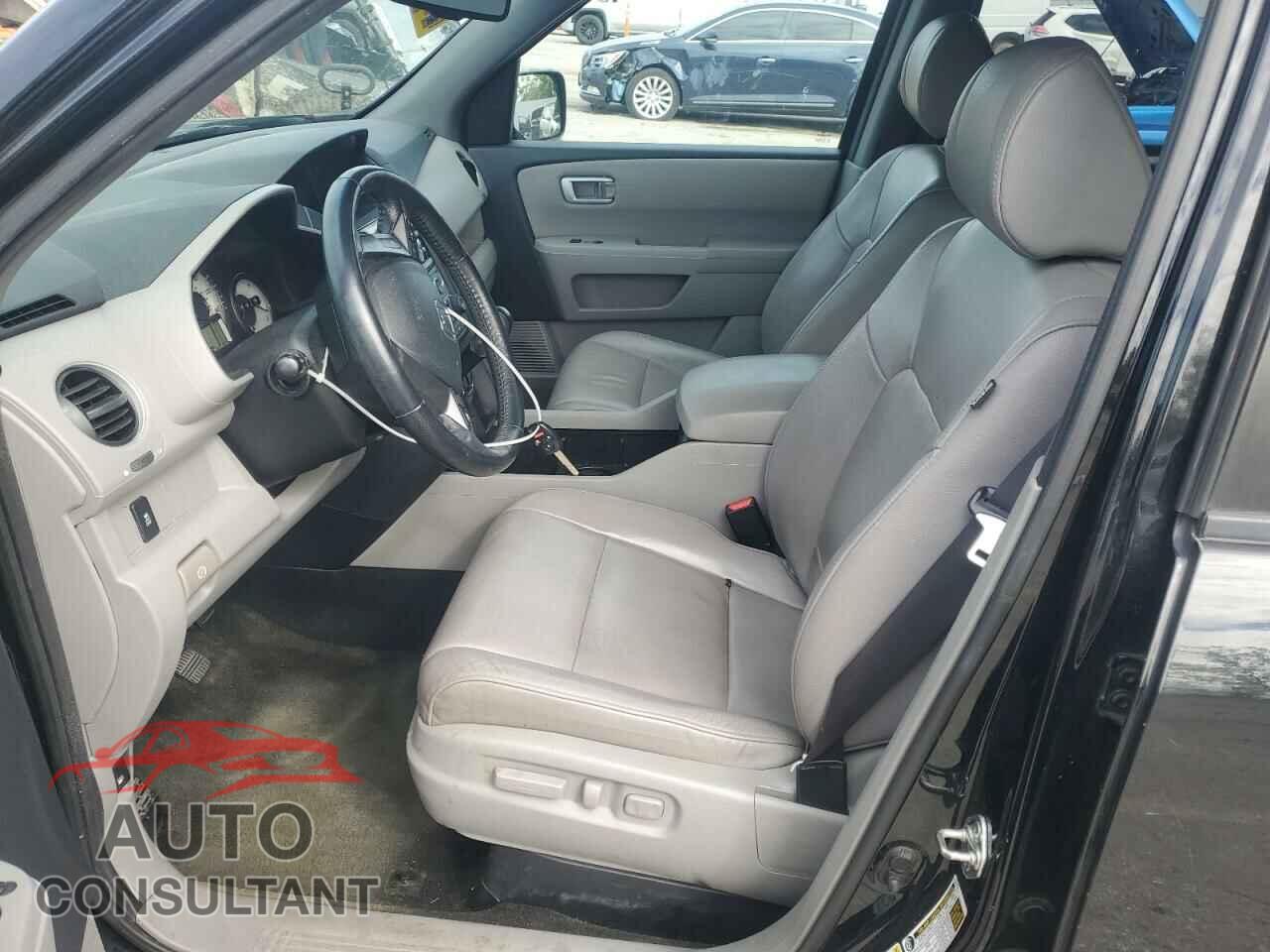HONDA PILOT 2014 - 5FNYF4H50EB018306