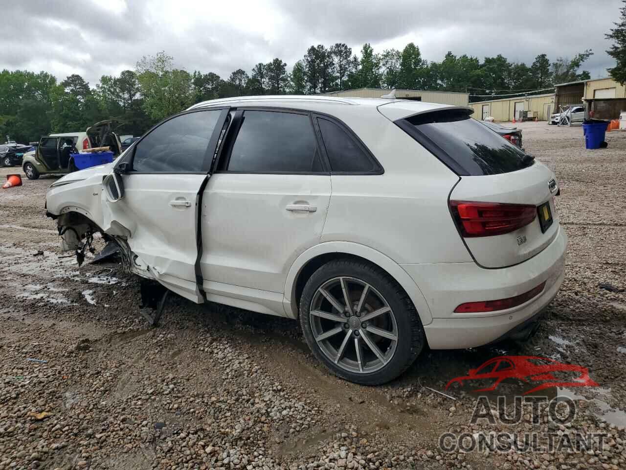 AUDI Q3 2018 - WA1BCCFS4JR014601