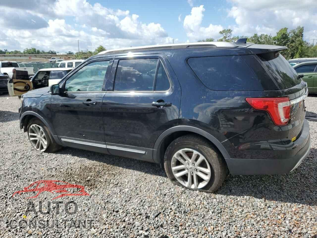 FORD EXPLORER 2017 - 1FM5K7D8XHGA86103