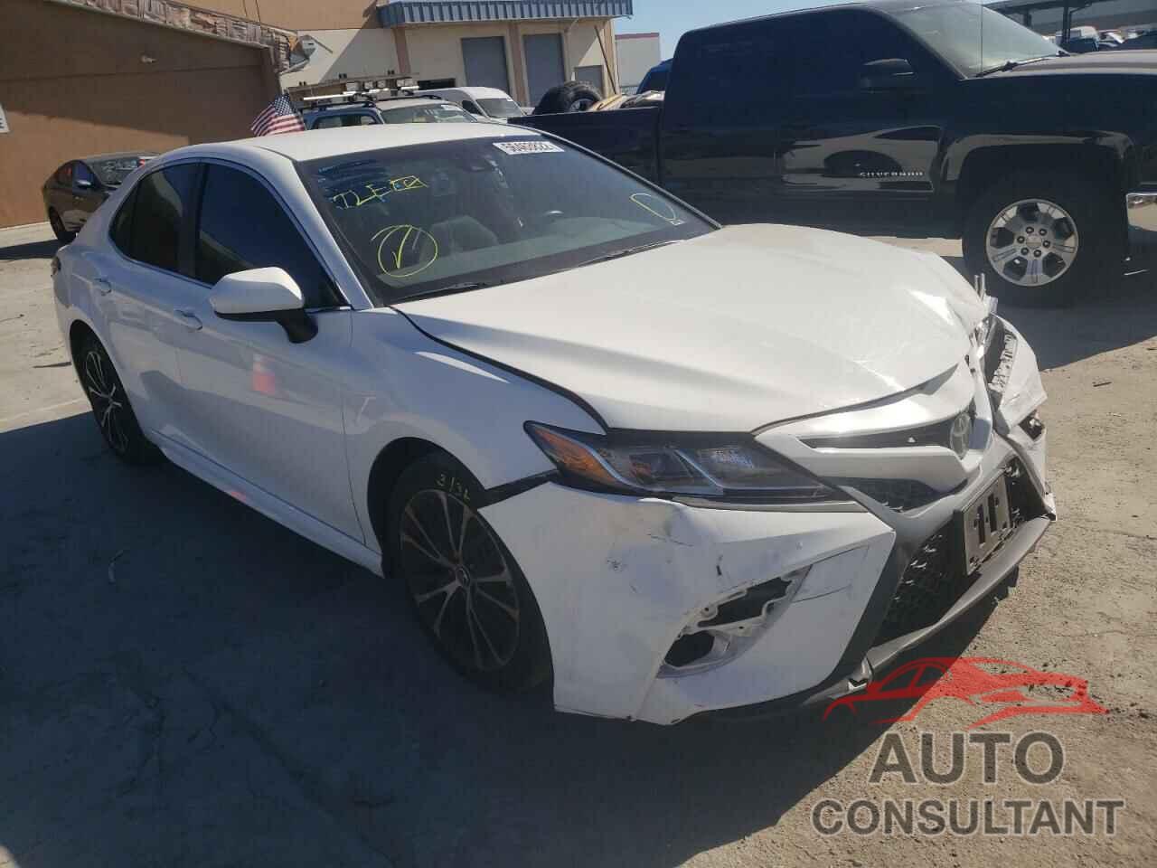TOYOTA CAMRY 2018 - JTNB11HK2J3074128