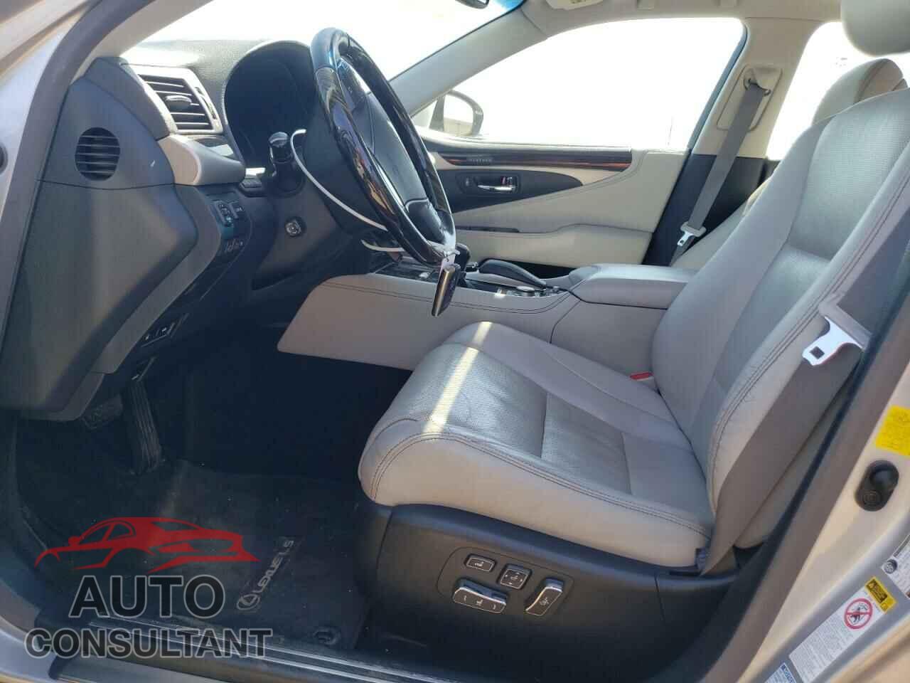 LEXUS LS460 2015 - JTHCL5EF9F5024158
