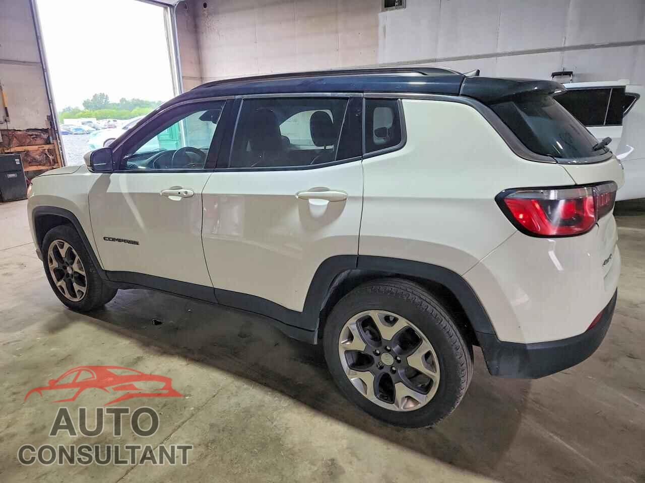 JEEP COMPASS 2018 - 3C4NJDCB3JT397795