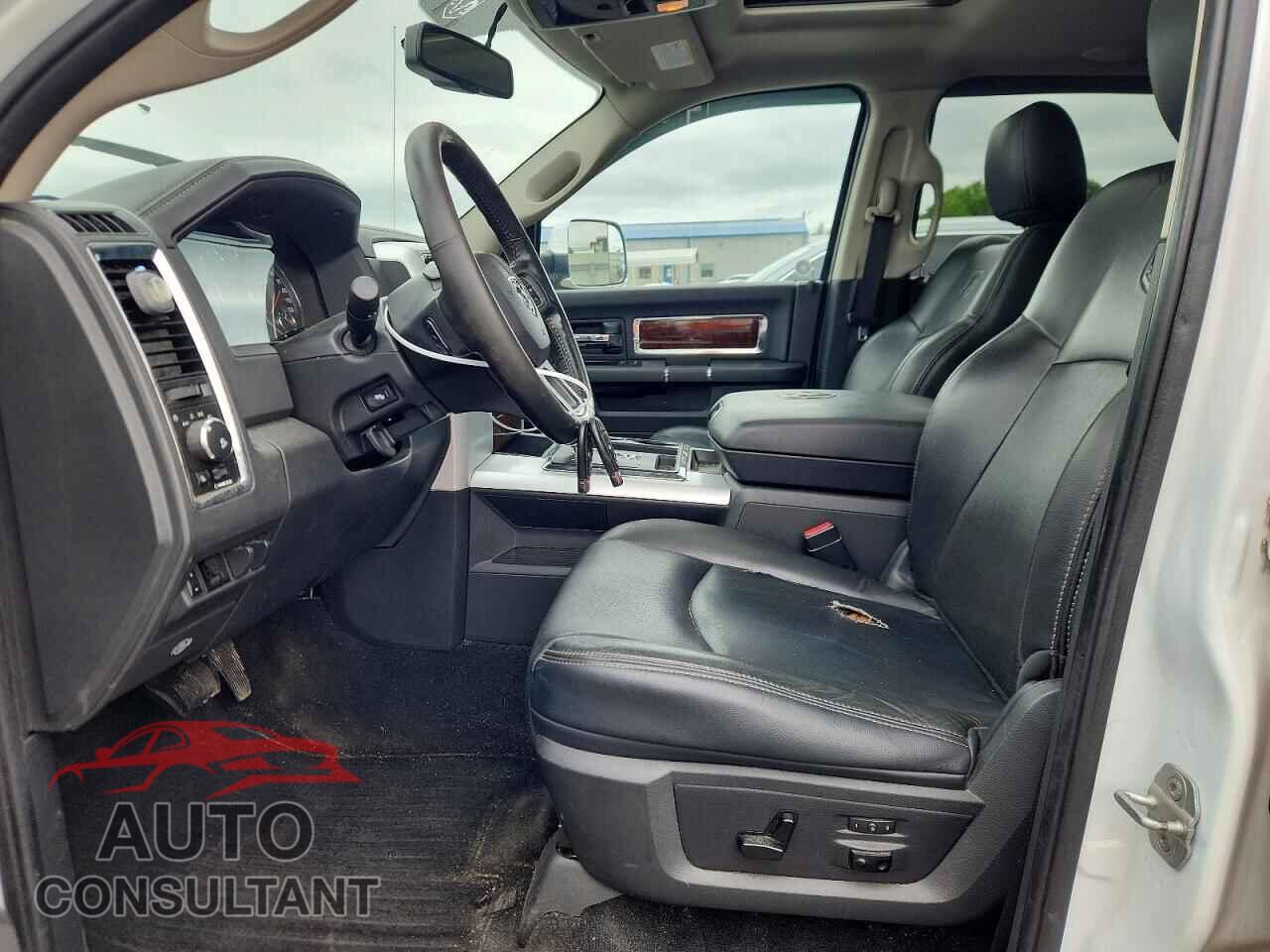 DODGE RAM 1500 2012 - 1C6RD7NT8CS256586