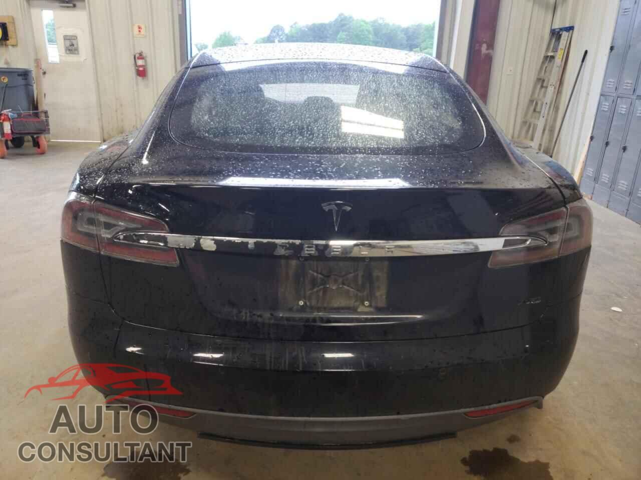 TESLA MODEL S 2015 - 5YJSA1E24FF114261