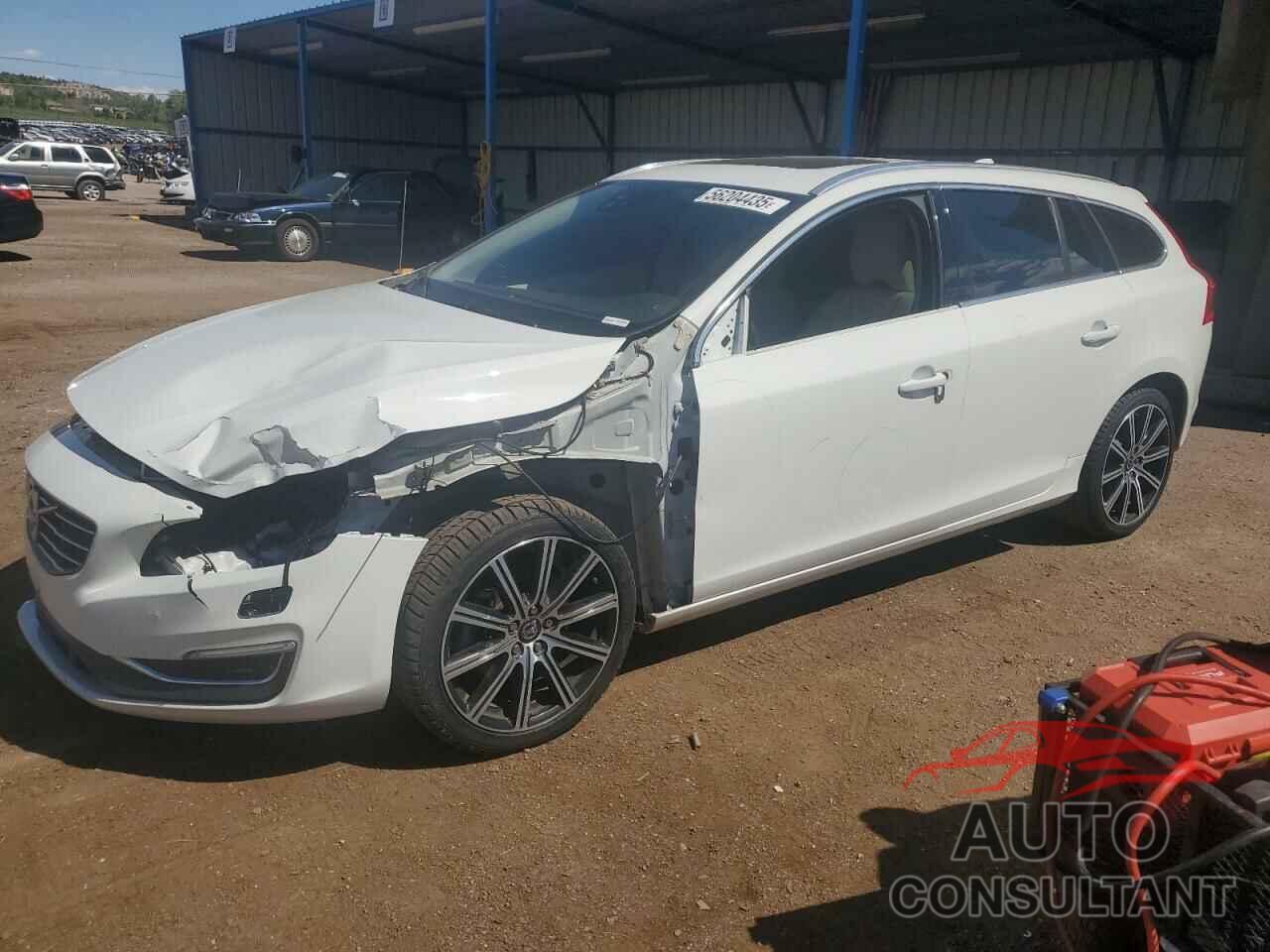 VOLVO V60 2015 - YV140MEM3F1234084
