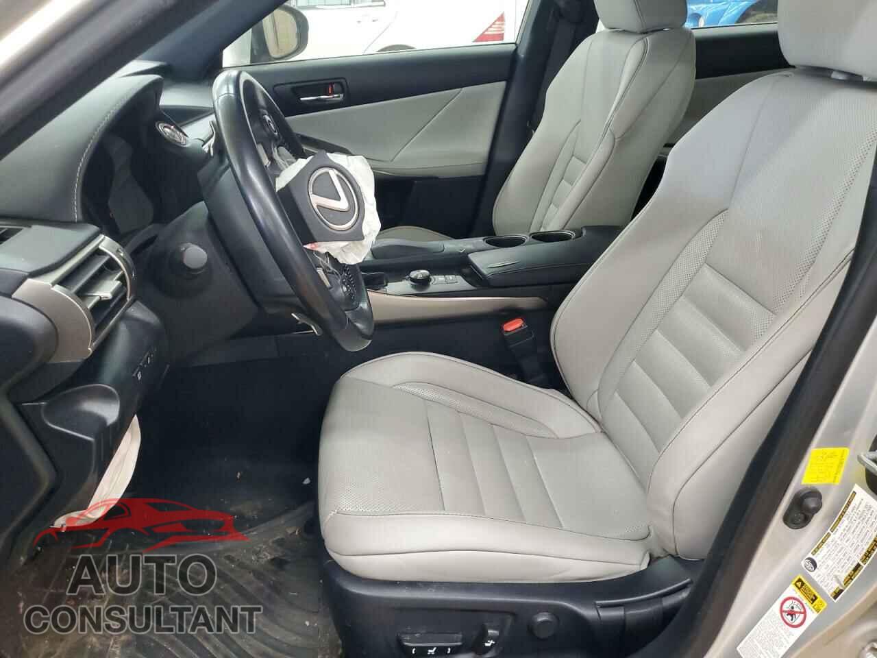 LEXUS IS 2015 - JTHCF1D26F5025718