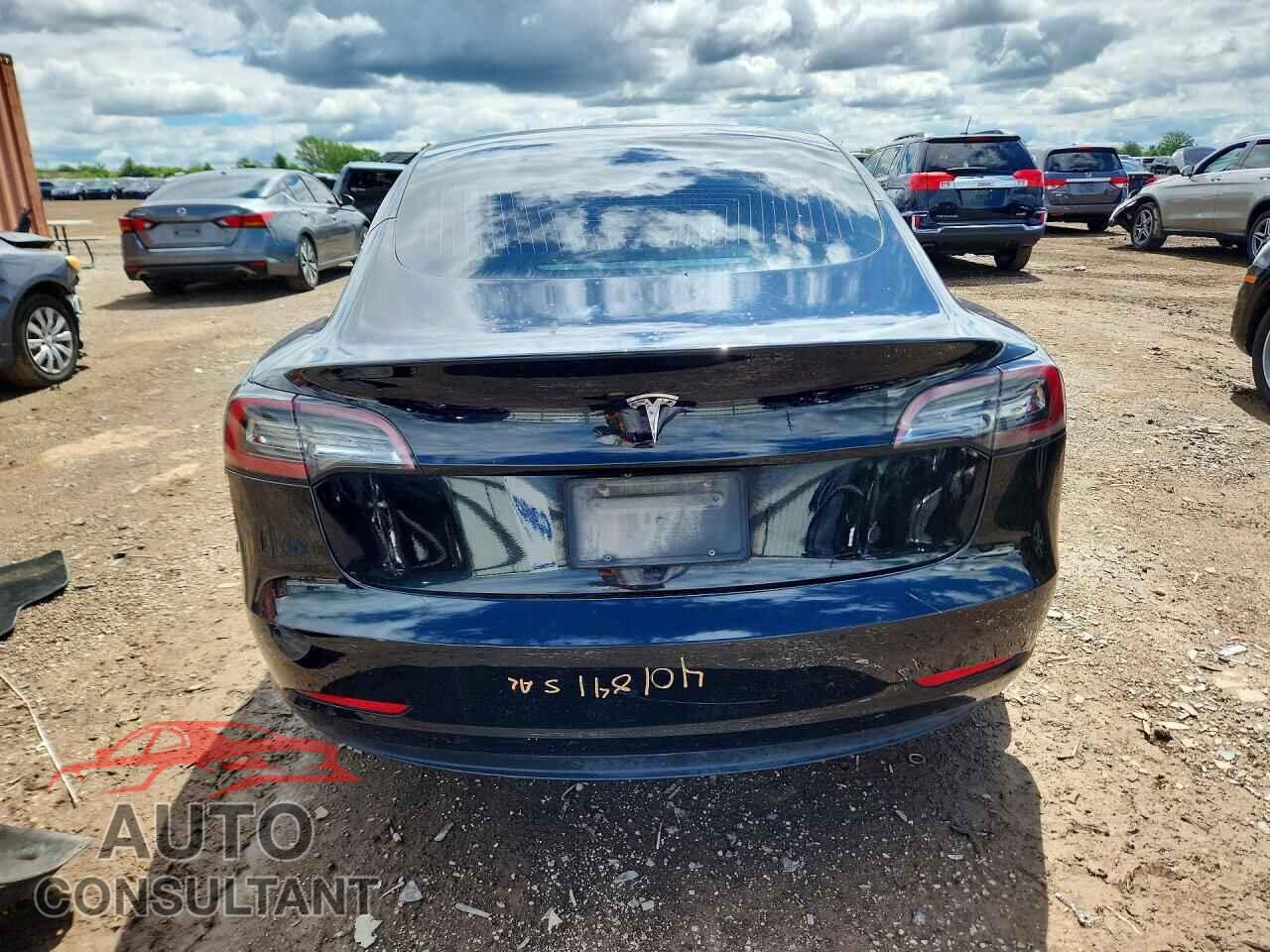 TESLA MODEL 3 2019 - 5YJ3E1EA8KF401841