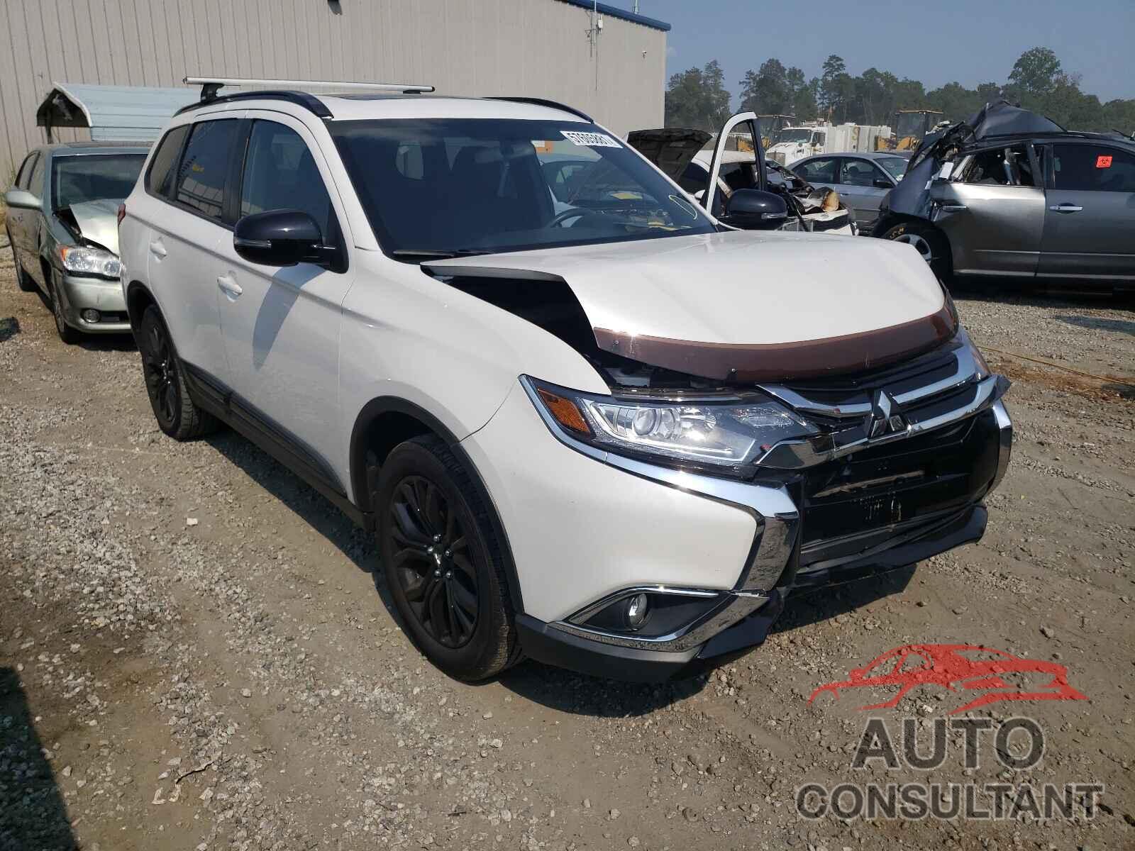 MITSUBISHI OUTLANDER 2018 - JA4AD3A34JZ033531