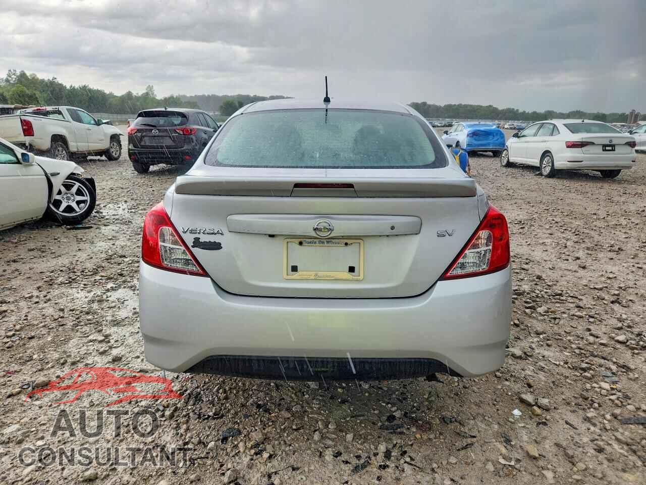 NISSAN VERSA 2019 - 3N1CN7AP3KL843010