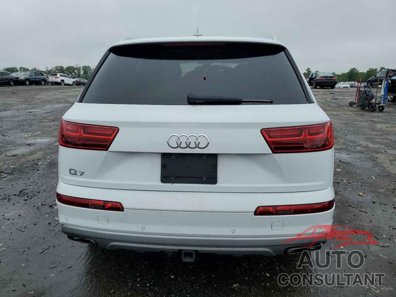 AUDI Q7 2019 - WA1LHAF79KD024240