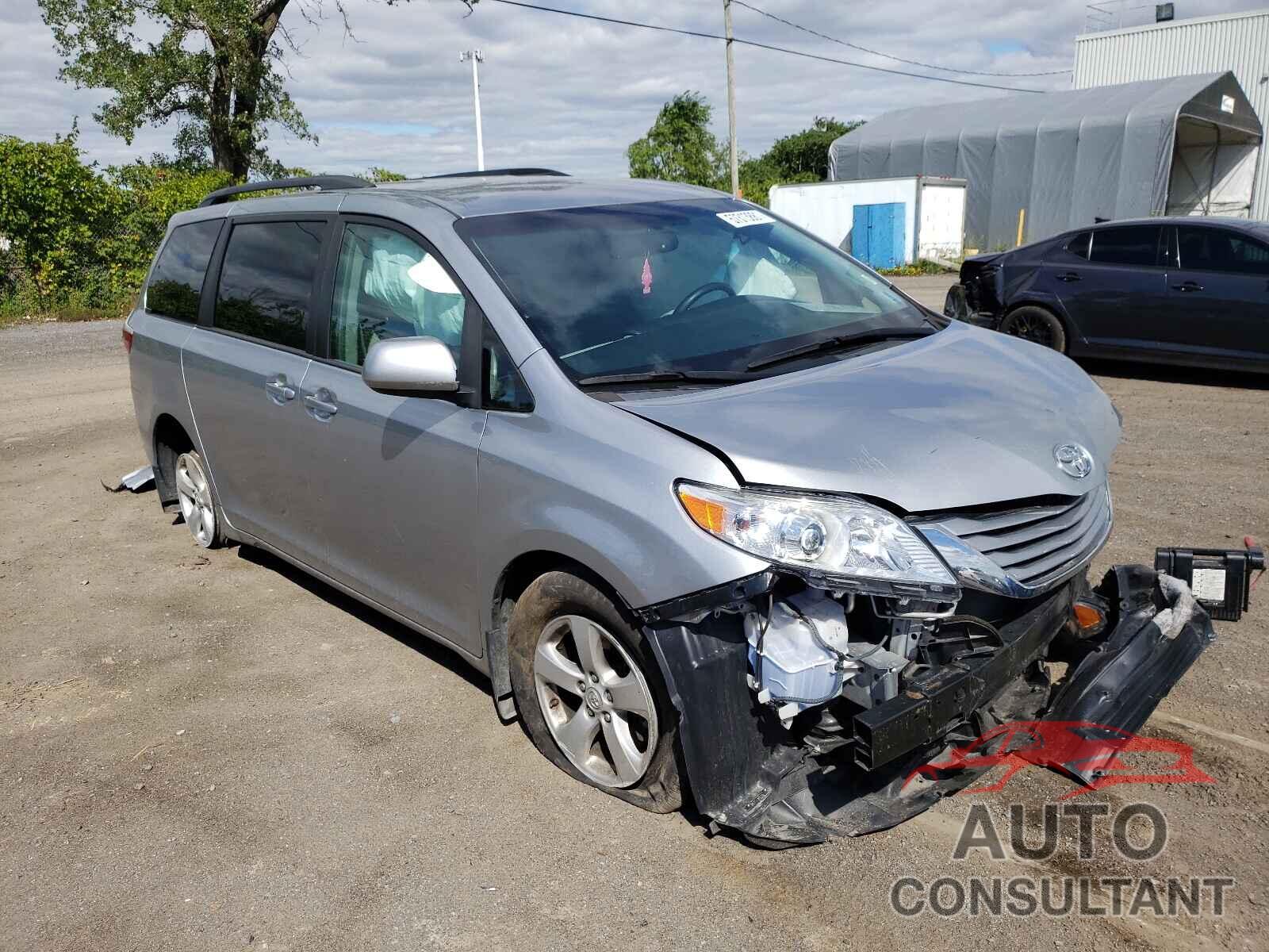 TOYOTA SIENNA 2017 - 5TDKZ3DC4HS841672