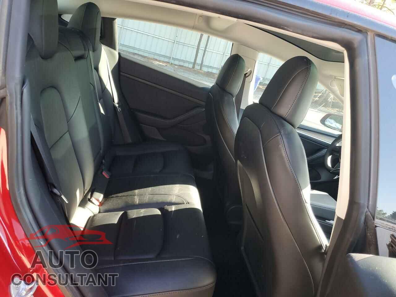 TESLA MODEL 3 2021 - 5YJ3E1EB5MF974871