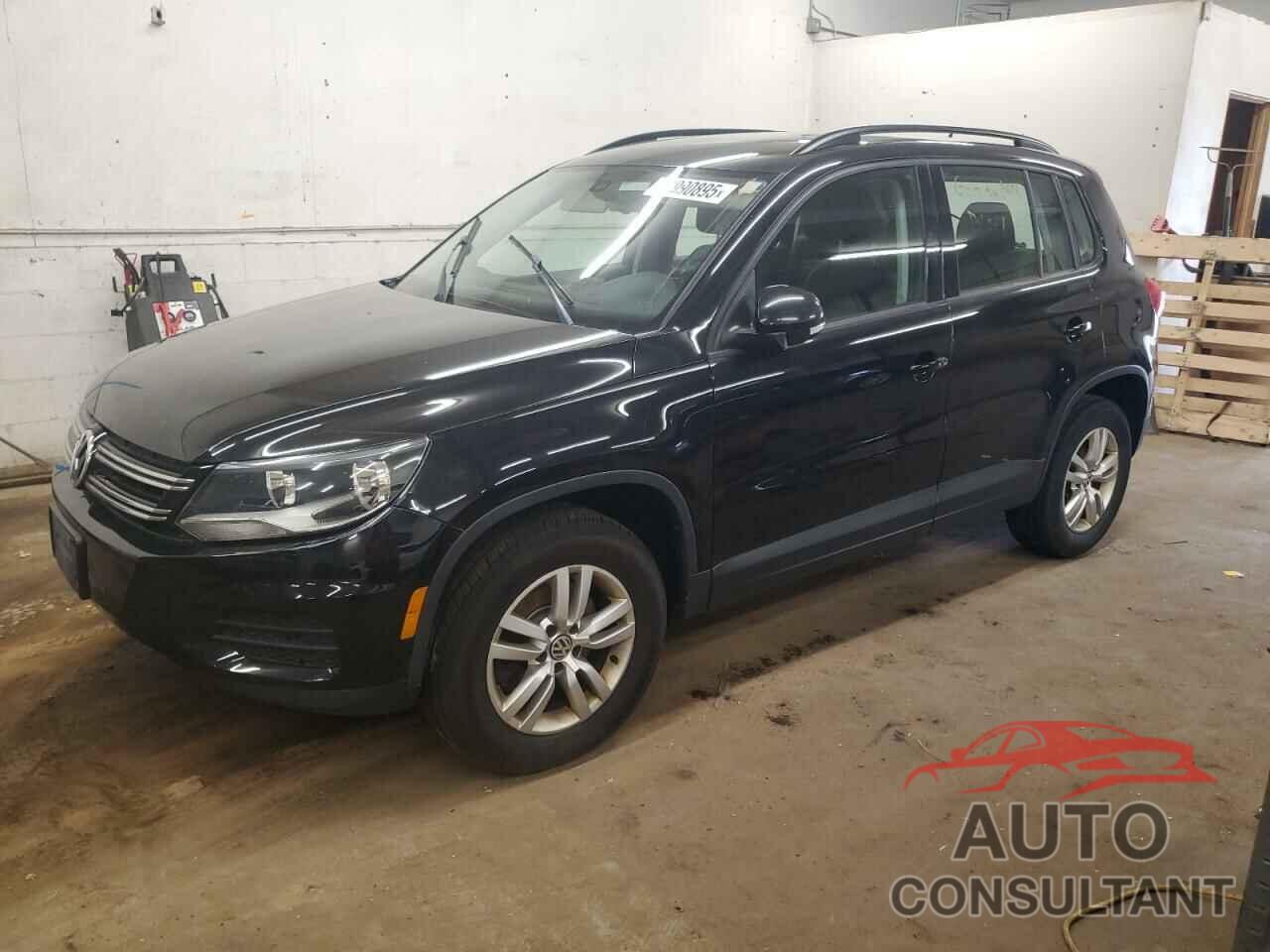 VOLKSWAGEN TIGUAN 2016 - WVGBV7AX3GW066589
