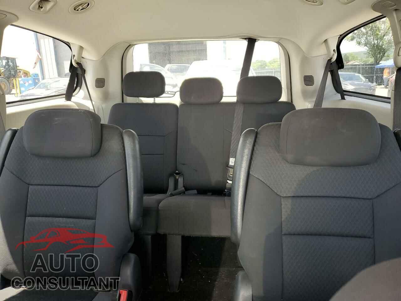 DODGE CARAVAN 2010 - 2D4RN4DE2AR172160