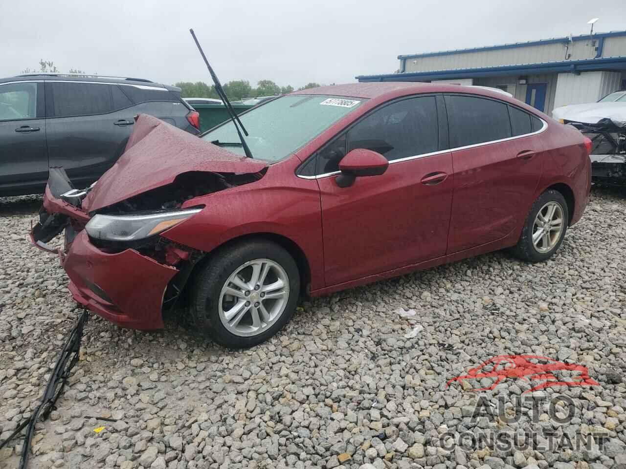 CHEVROLET CRUZE 2018 - 1G1BE5SM5J7169214