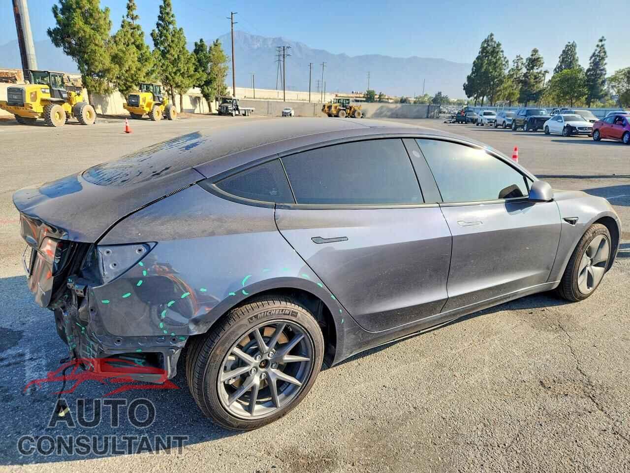 TESLA MODEL 3 2022 - 5YJ3E1EB0NF275701