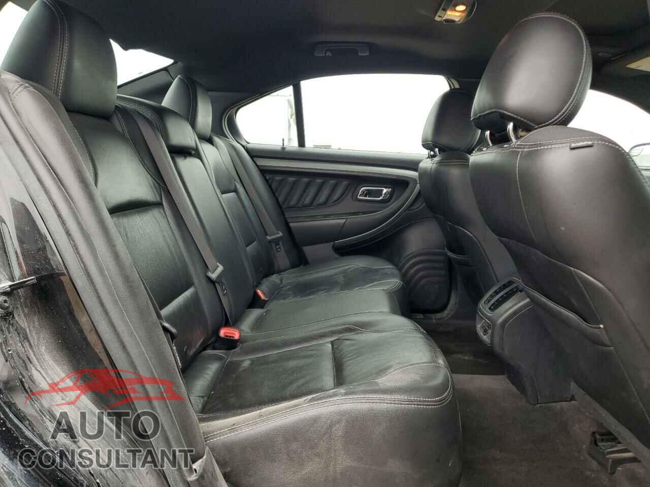 FORD TAURUS 2017 - 1FAHP2E86HG137669