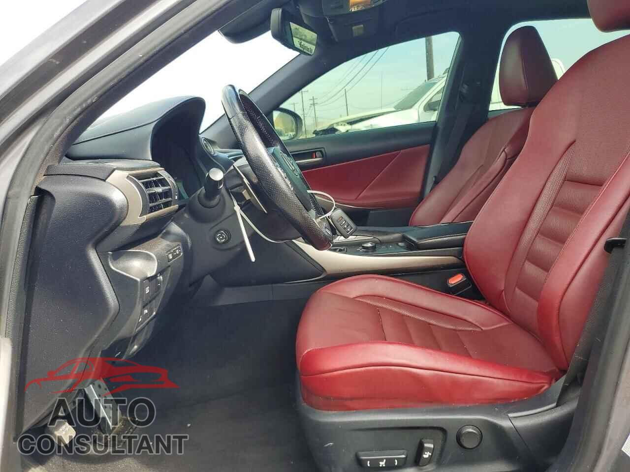 LEXUS IS 2018 - JTHBA1D29J5080232