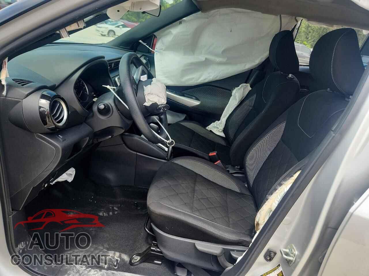 NISSAN KICKS 2019 - 3N1CP5CU3KL491287