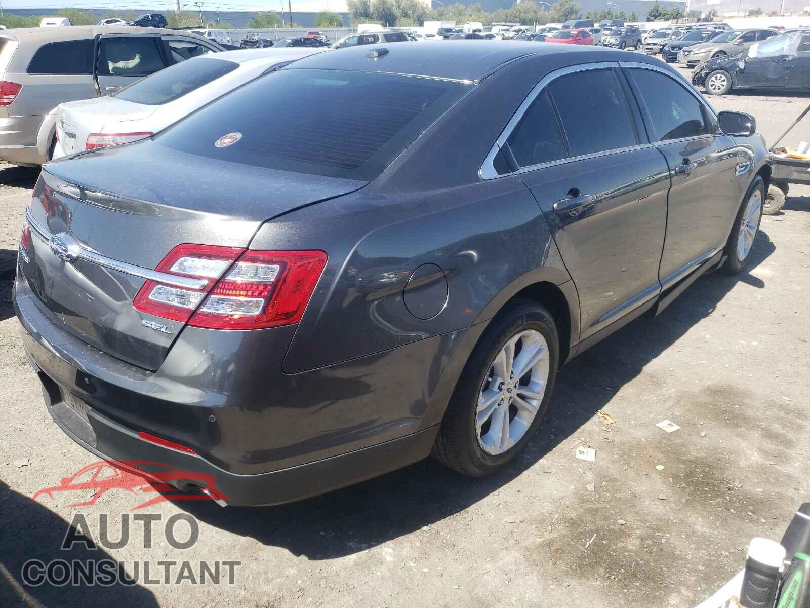FORD TAURUS 2018 - 1FAHP2E87JG117341